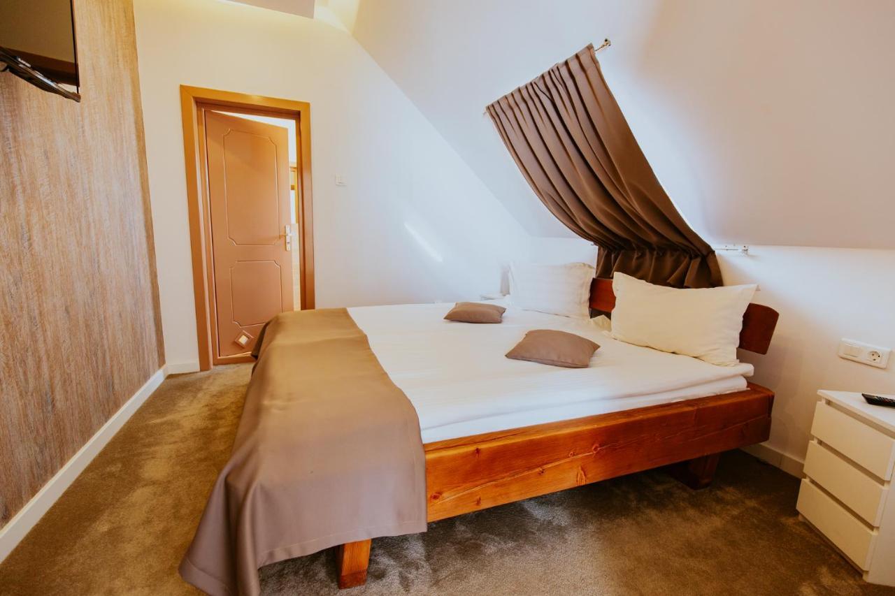 Hotel Restaurant Park Miercurea Ciuc Εξωτερικό φωτογραφία